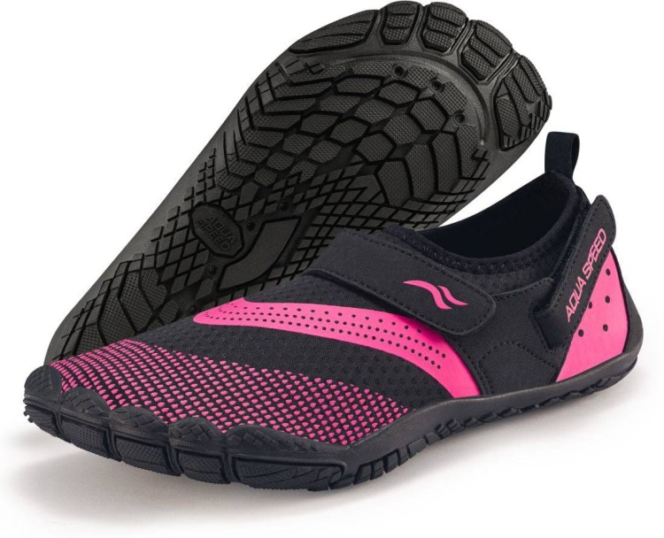 pol_pl_Buty-do-wody-wielofunkcyjne-AGAMA-20996_2.jpg